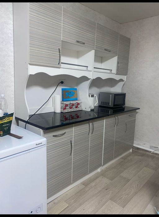 Гарнитур кухонный