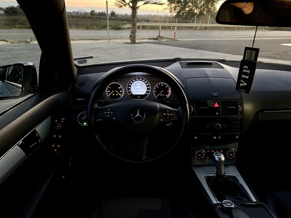 Mercedes - Benz w204 C220 AMG Line