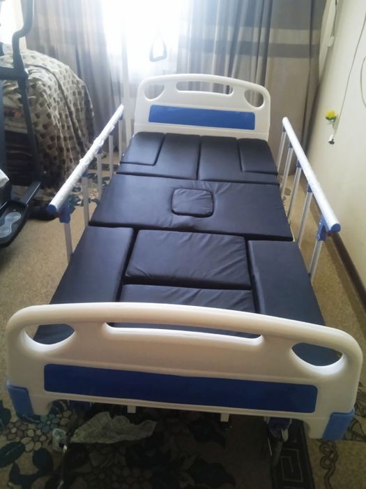 Медецинская кровать