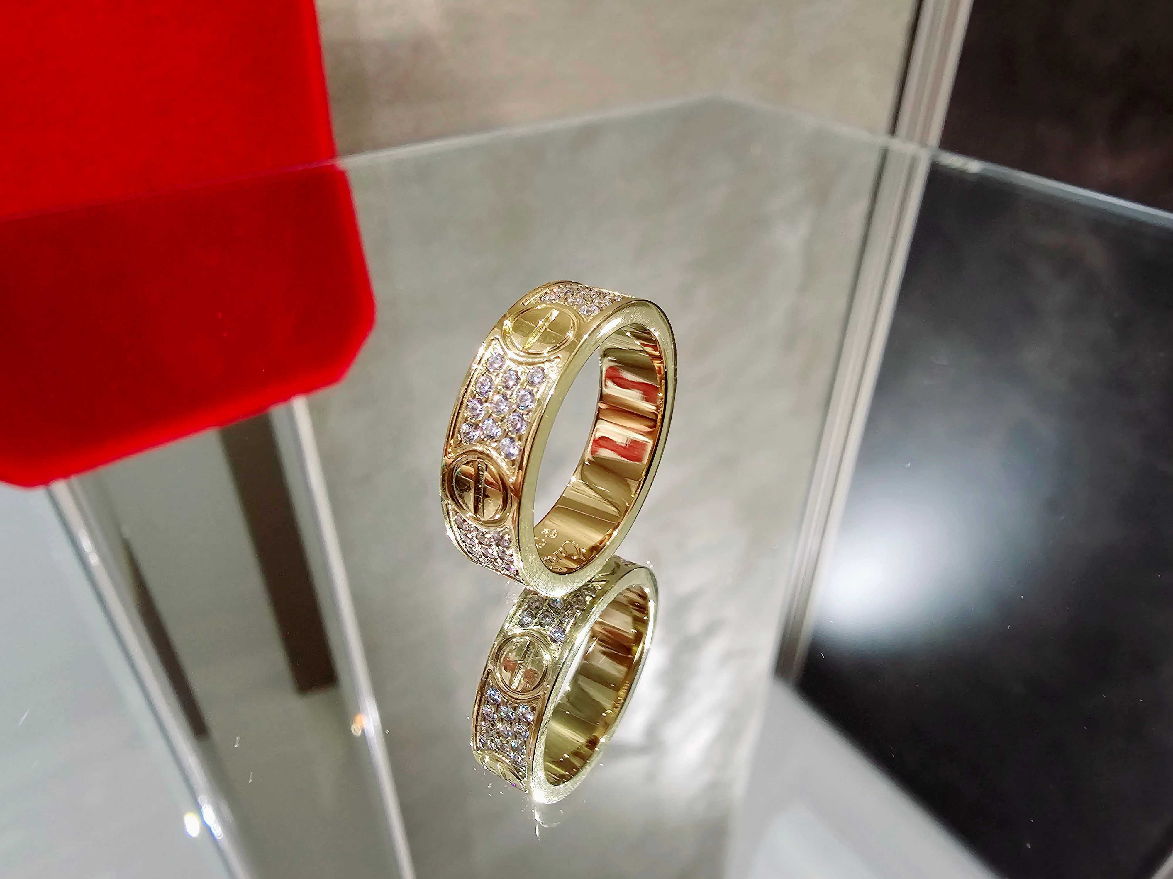 CARTIER Love Band Gold Classic Model Paved Diamonds Пръстен
