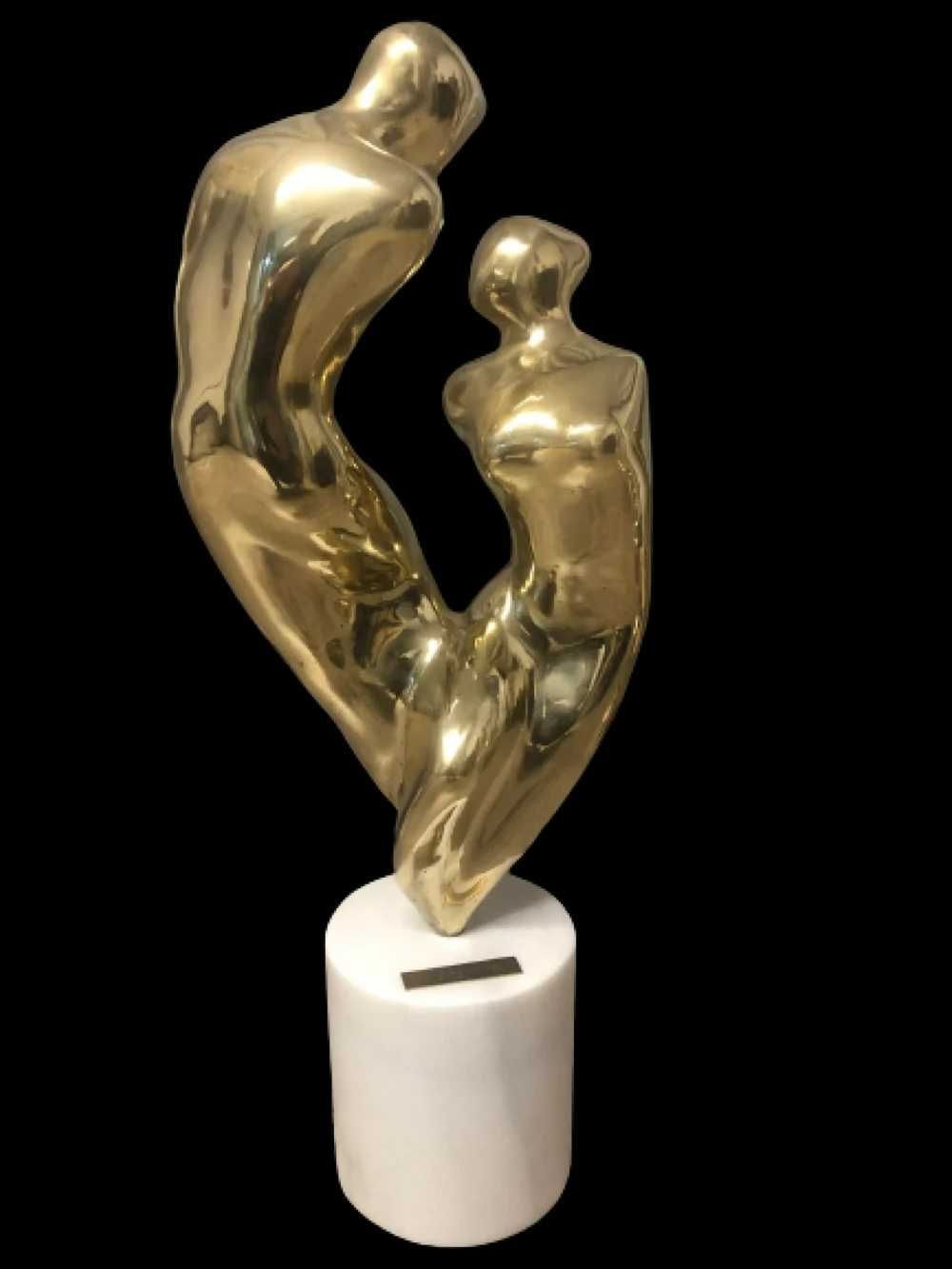 Cuplu- Marcel Guguianu - Sculptura bronz de dimensiune mare |