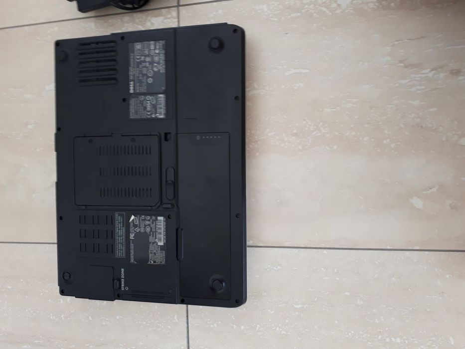 Лаптоп ДЕЛЛ 1501