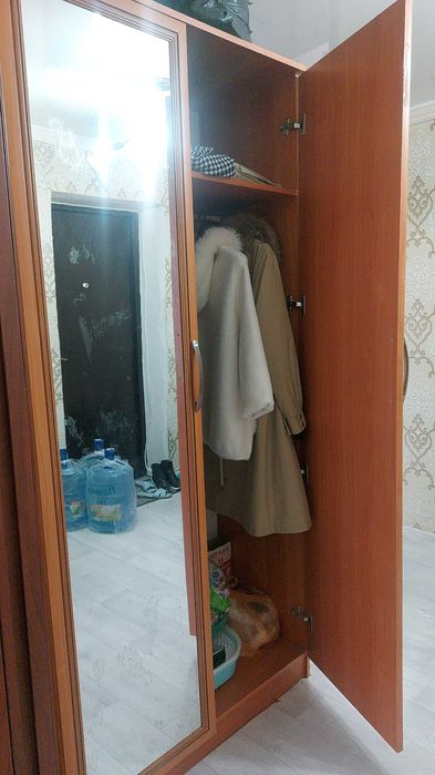 Шефоньер для прихожей