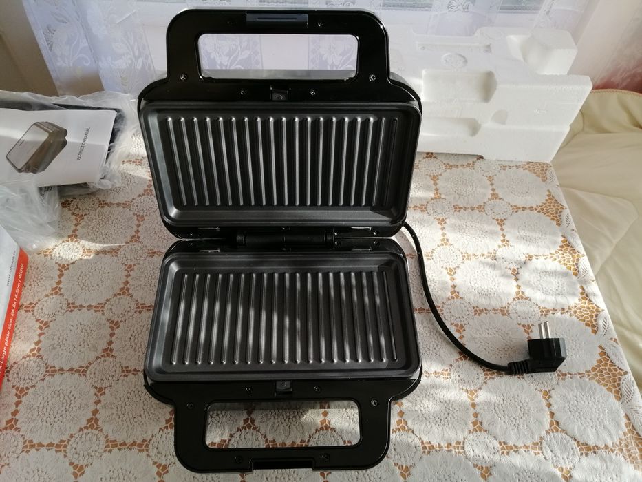 Тостер за сандвичи