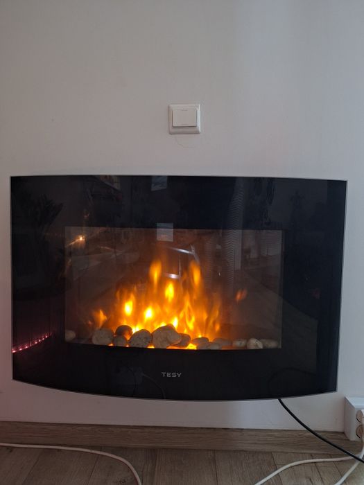 Șemineu electric de perete Tesy