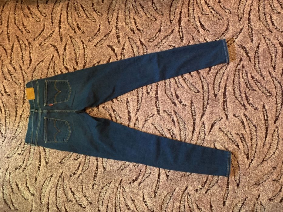 Blugi Levi’s Super Skinny-REDUCERE DE SĂRBĂTORI!! DOAR 125 lei!!