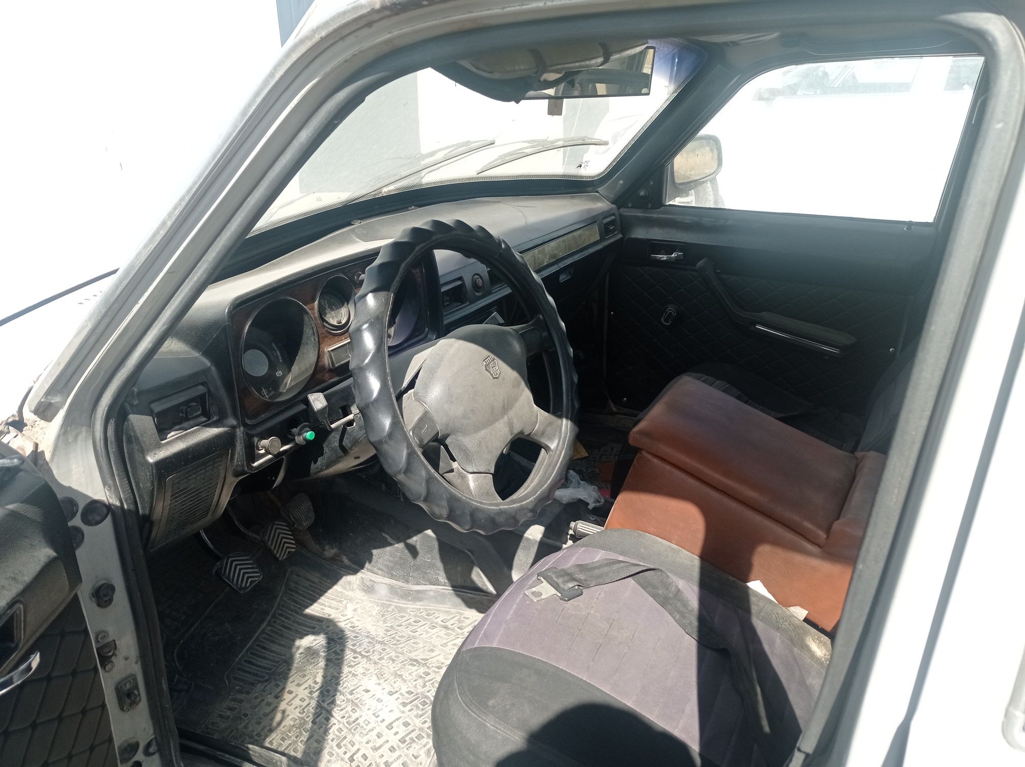 ВОЛГА 3129 сотилади