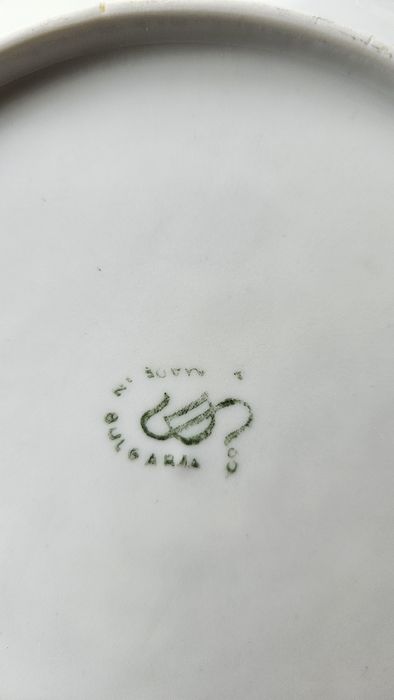 Дълбоки чинии за храна