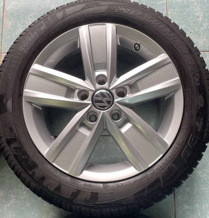 Jante aliaj R17 originale VW T5 T6 anvelope 215/60/17 C Dunlop 2020
