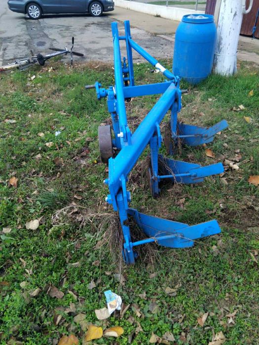 Plug pentru tractor