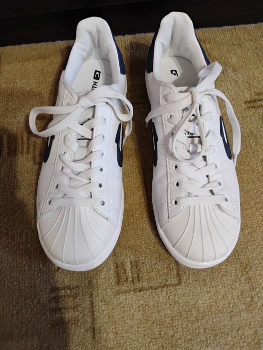 Adidași noi 36 John Smith