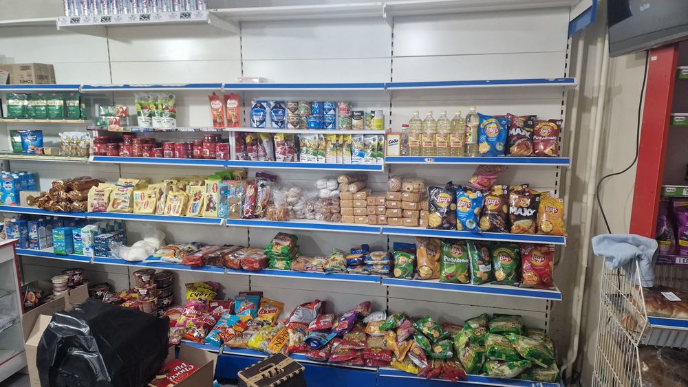 Продаю полки стеляжи для магазина