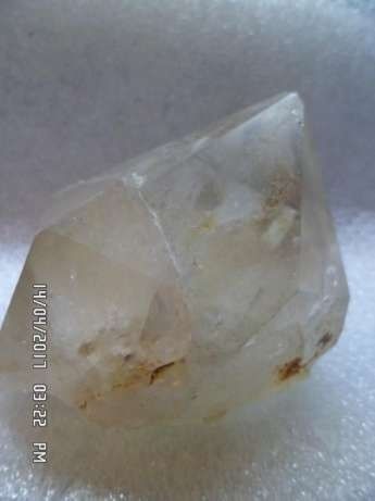 Горный хрусталь прозрачный кристалл