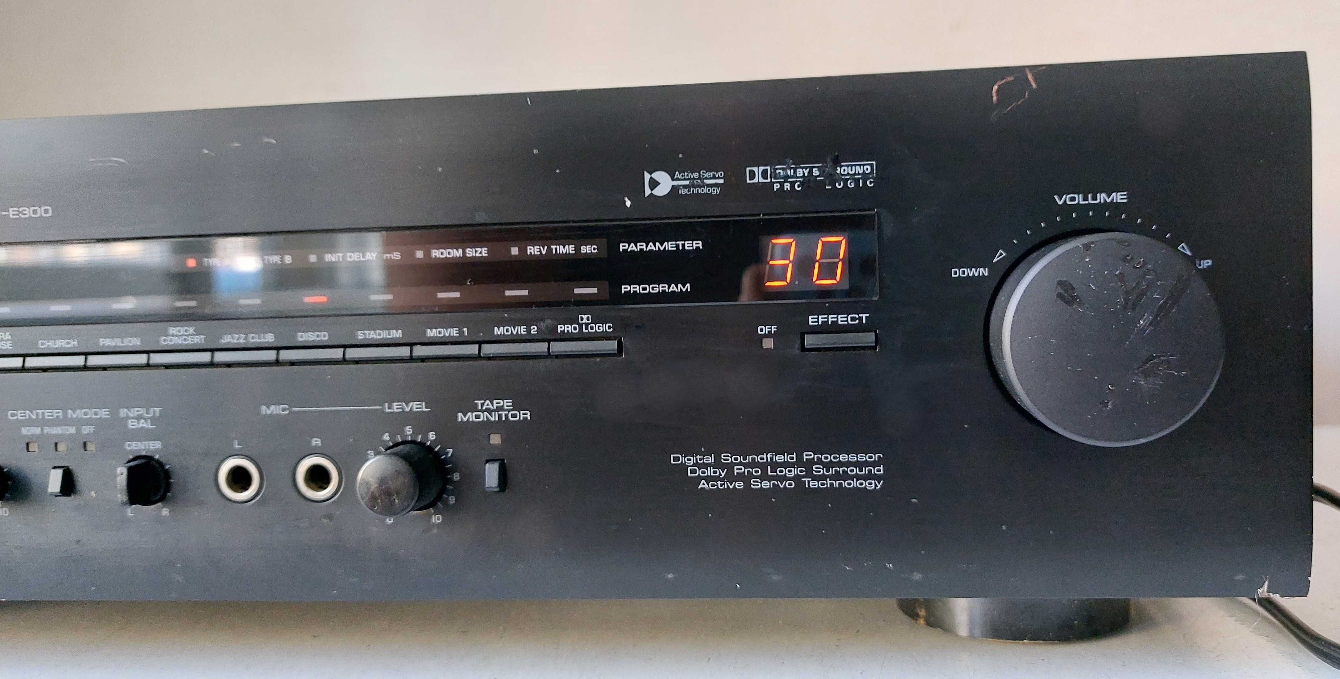 Yamaha DSP E300 natural sound field procesor muzica sunet muzica filme