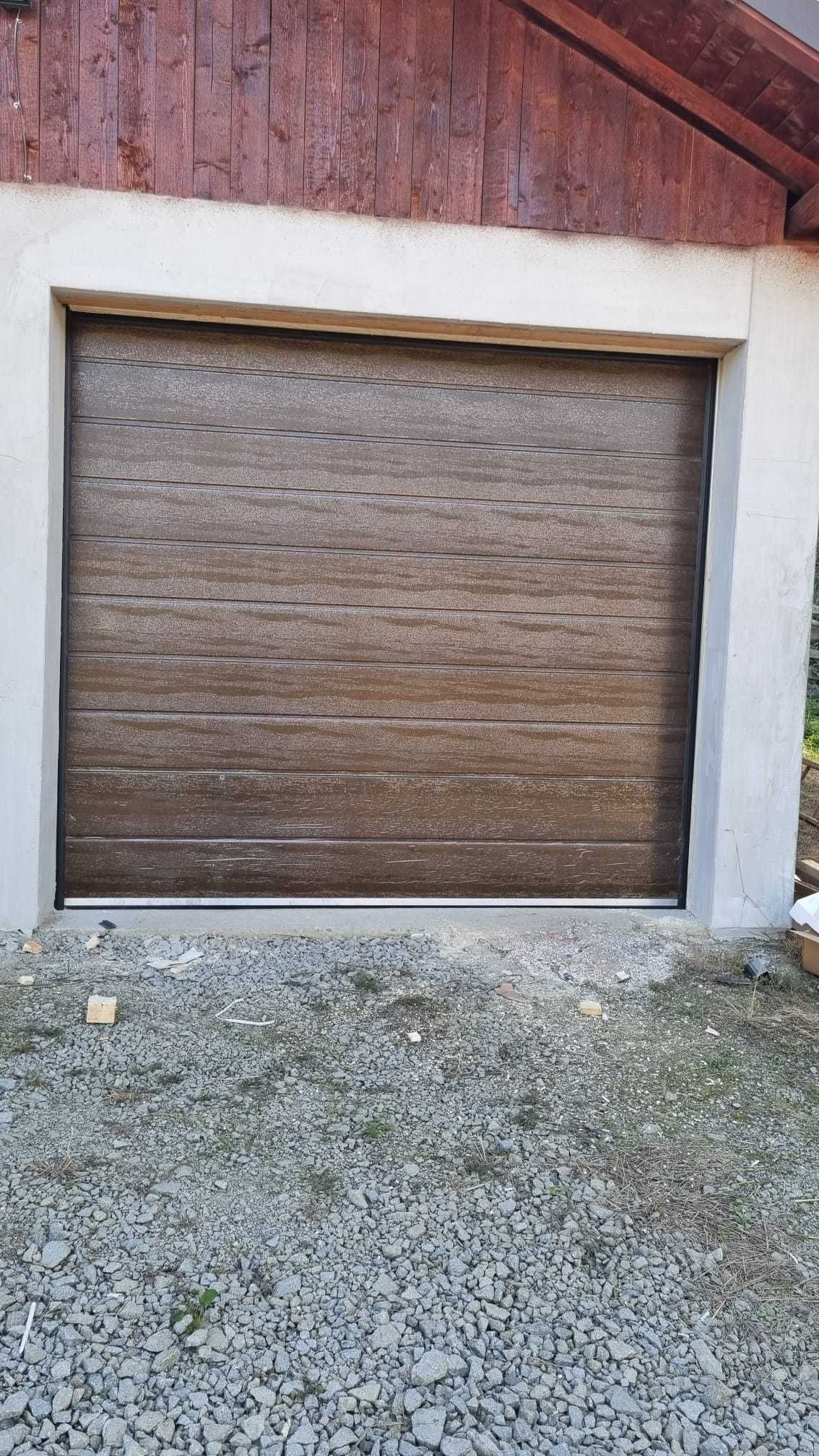 Uși de garaj automate