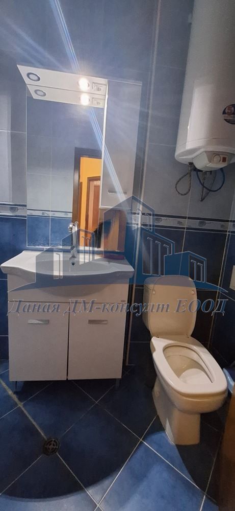 Продава се Тристаен апартамент в Шумен, Център - 98 кв.м за 1458 €/кв.м - Снимка #3