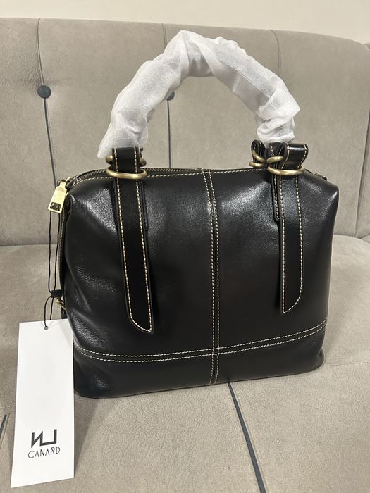 Дамска черна чанта от естествена кожа