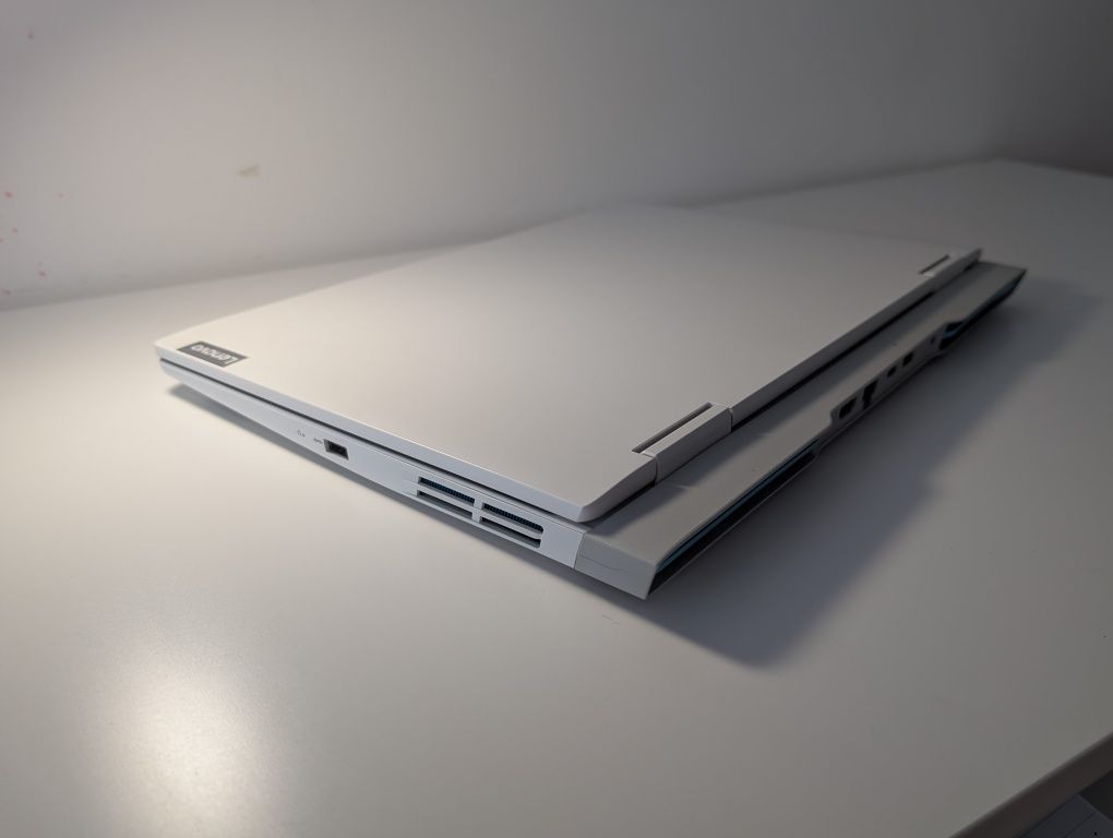 Lenovo ideapad gaming 3 15IAH7/i5-12450H/rtx3050/16gb/512gb