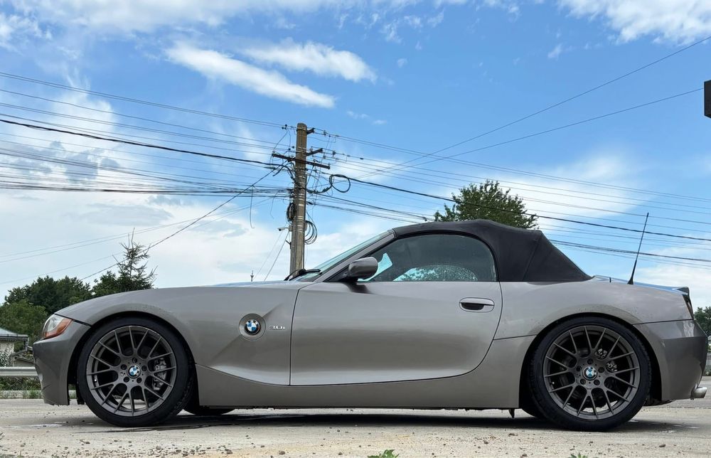 Dezmembrez BMW Z4 cabrio E85 3.0i  231cp ,6 trepte manual,Xenon,navi