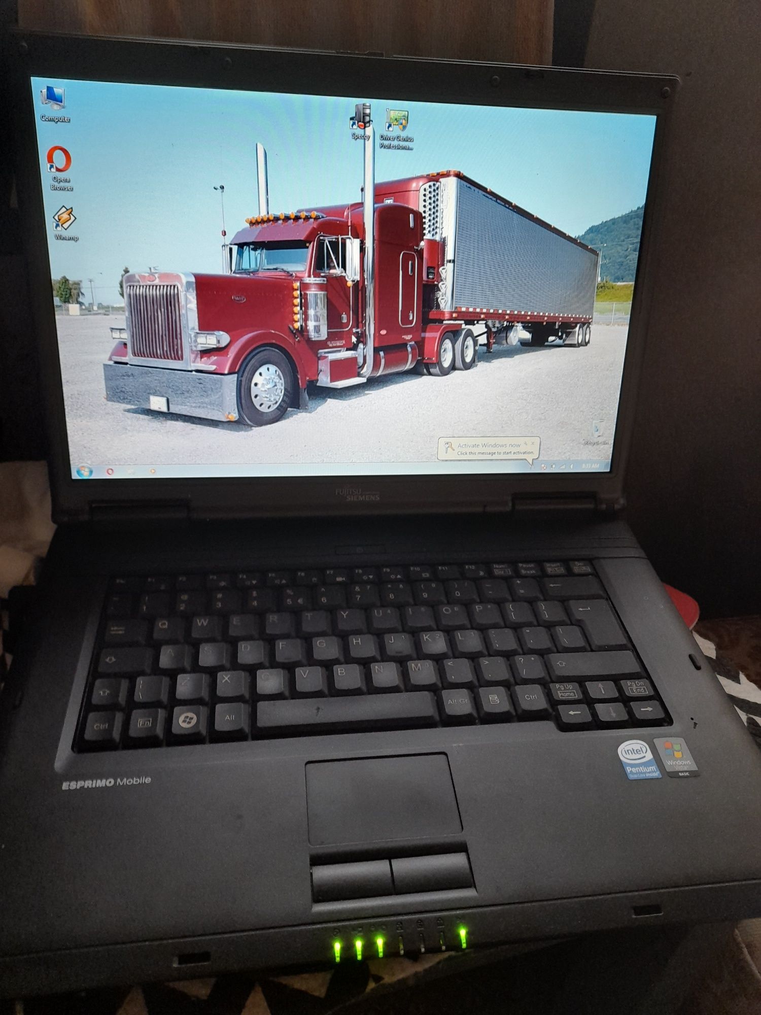 Laptop  FUJITSU Siemens Esprimo Mobile