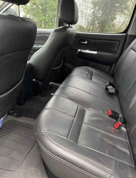 Dezmembrez Toyota Hilux Invincible euro 5 3.0 Automat 2012-2015