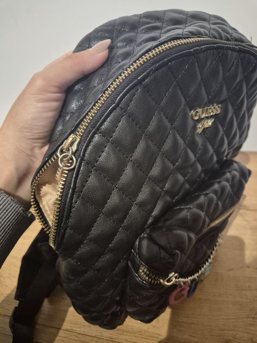 Раница Guess черна