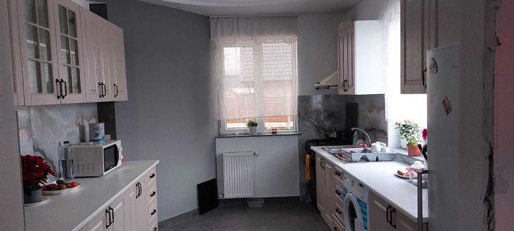 Casă de vânzare .Dorna Candrenilor