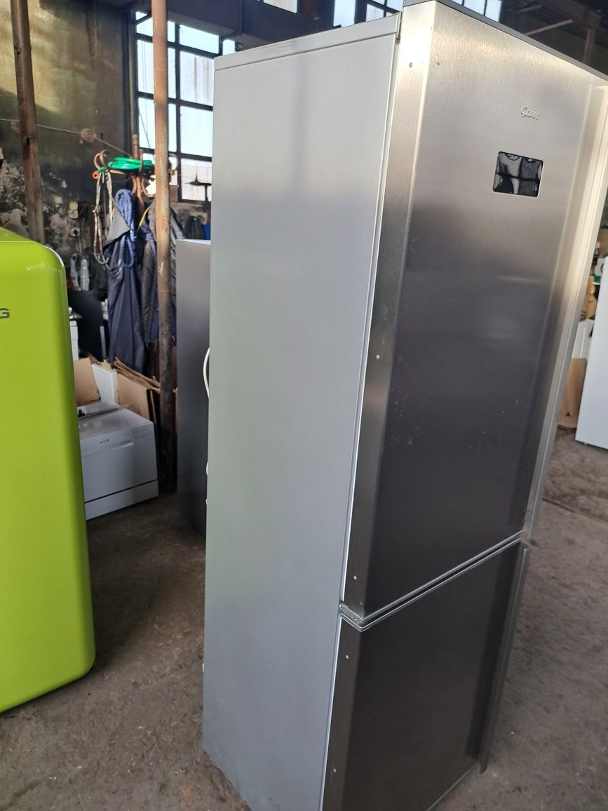 Хладилник с фризер Gram No Frost 320 литра