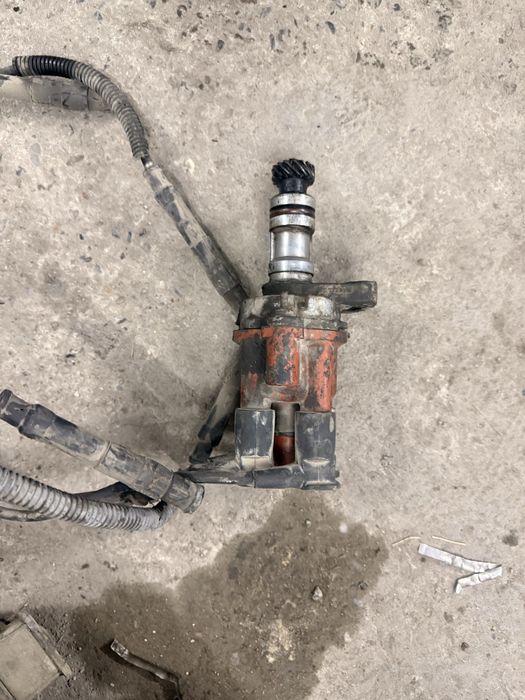 Матор мерседес 102 каропка 4 ступка дозатор трямблор