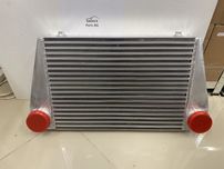 TurboWorks универсален интеркулер Intercooler 550x350x76 обърнат