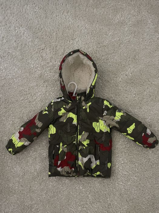 Детско яке Guess