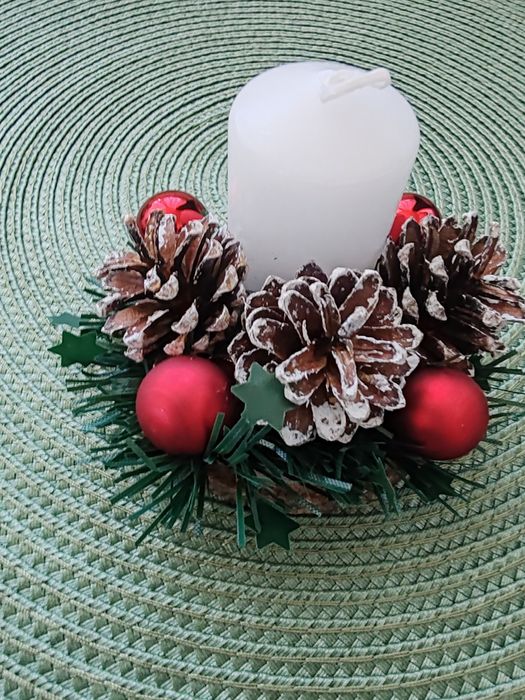 Patru lumânări mici pentru Crăciun