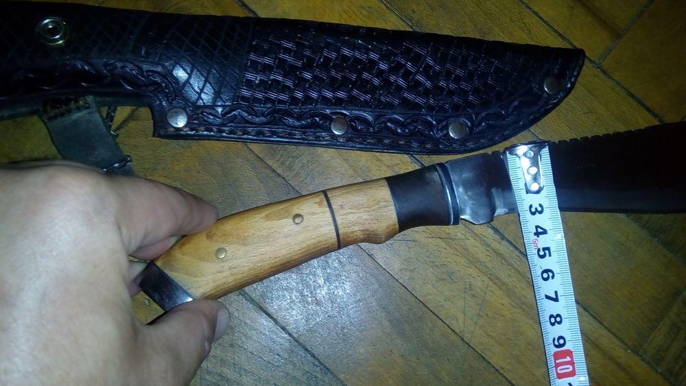 нож за лов и риболов