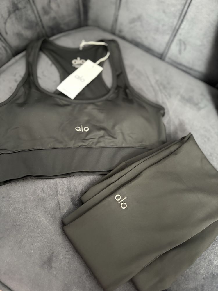 Set ALO YOGA ( bustiera colant)
