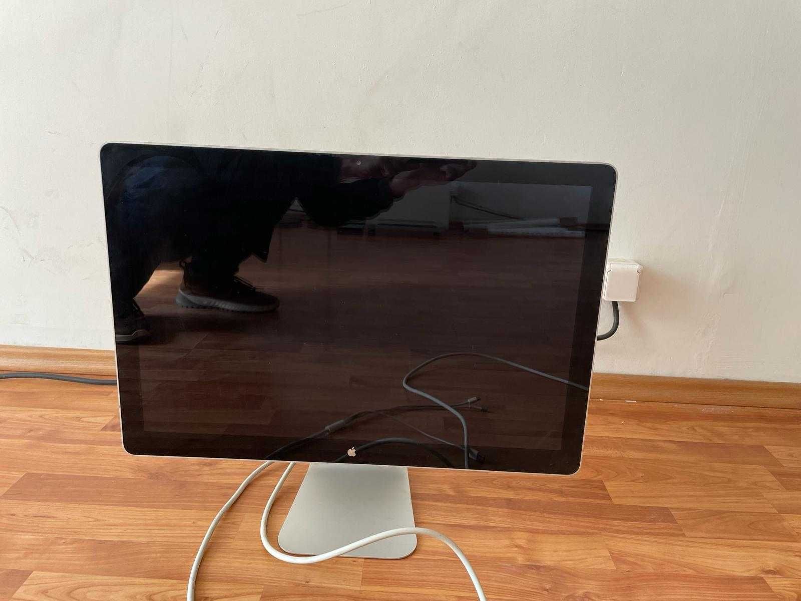 Mac PRO prima generatie, Mid 2010 + monitor Apple 24” + accesorii