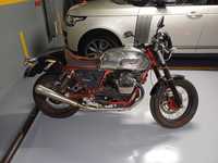 Motocicleta Moto Guzzi V7 Racer – Limited Edition
