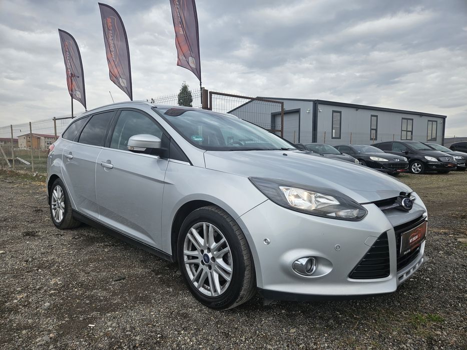 Ford Focus Titanium 2.0L 140cp Automatic/Cameră/Volan incalzit/Credit