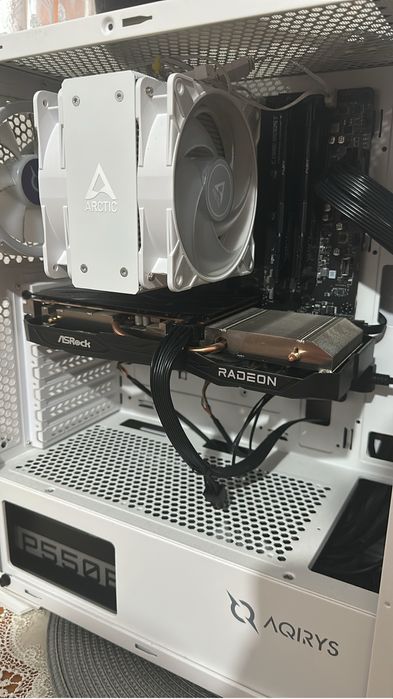 PC Gaming ( Medium-low gaming ) + Monitor