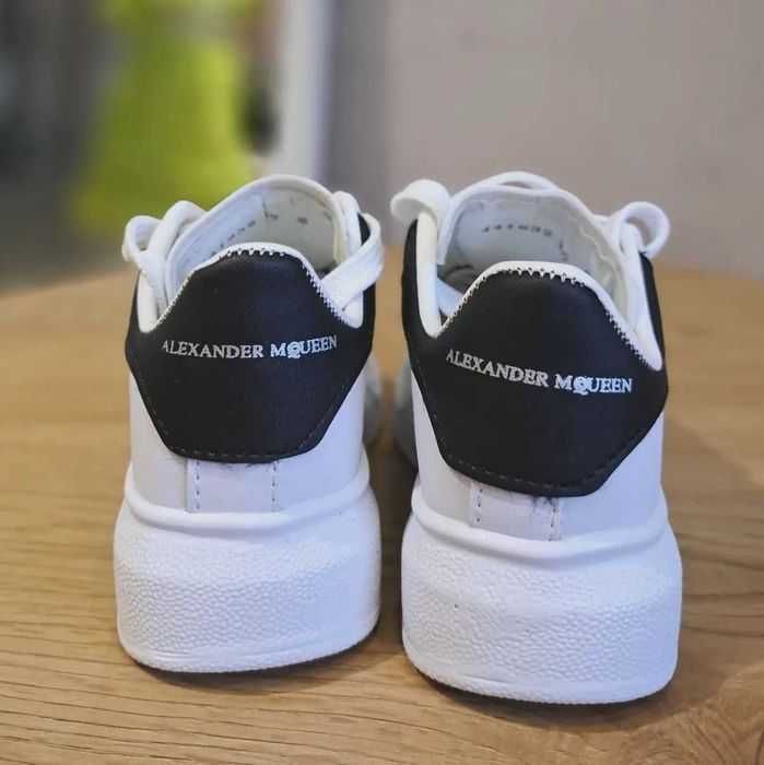 Маратонки Alexander Mcqueen-номер 40