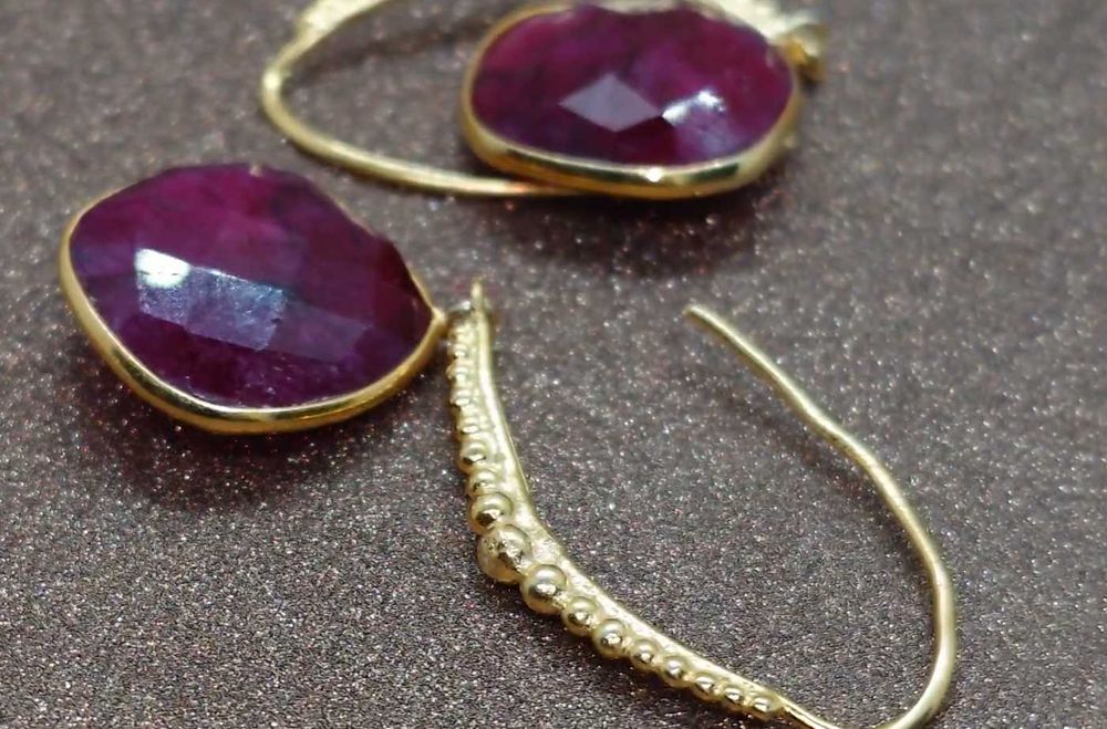 Cercei argint aurit cu rubin cushion – noi