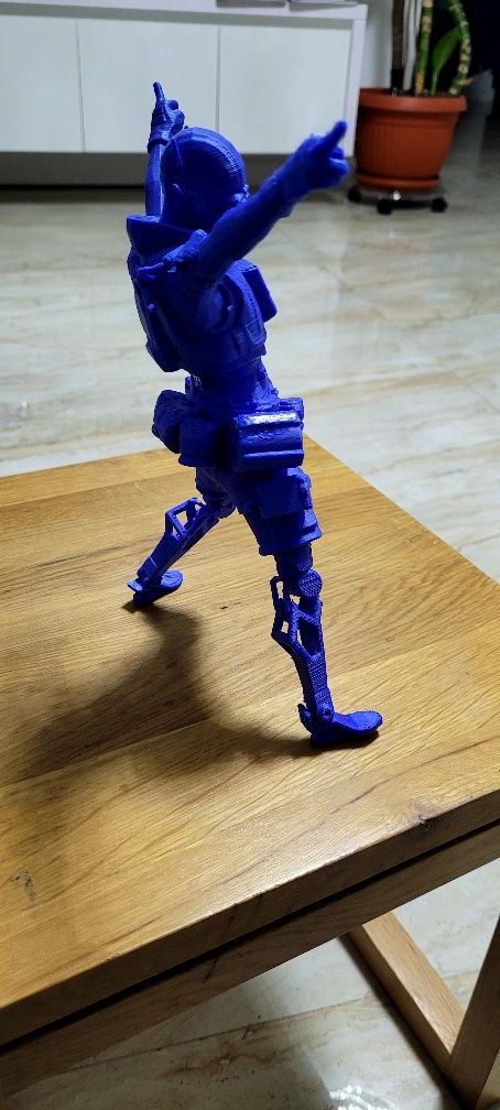 Vând figurină din apex printată 3d