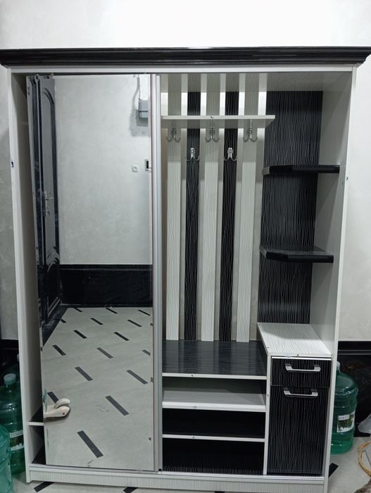 Гардеробный шкаф