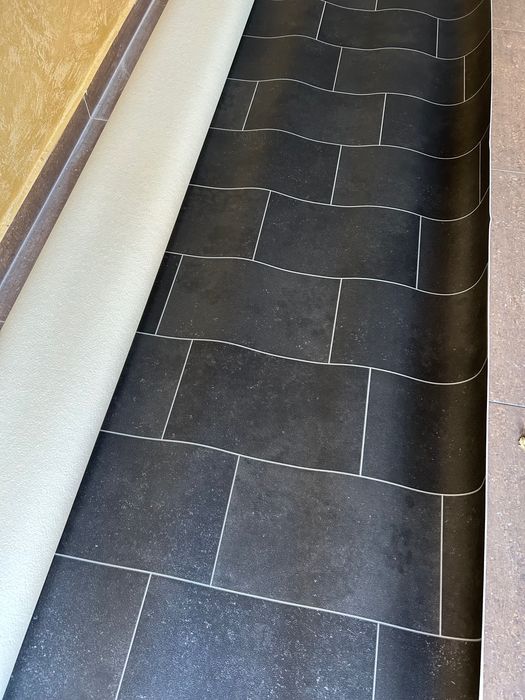 Продавам балатум