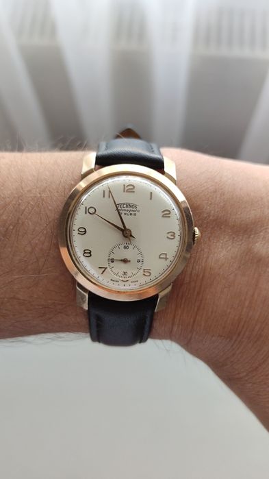 Technos, ceas mecanic anii 1940, placat cu aur, deosebit