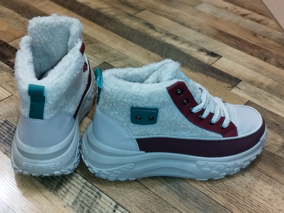 Зимни топли обувки