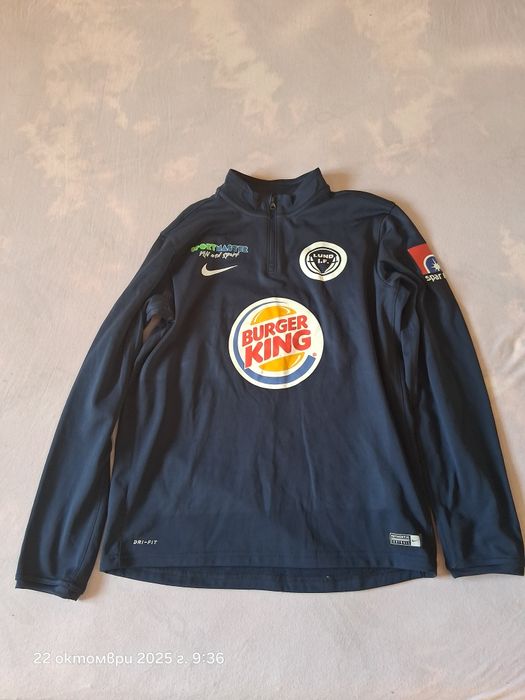 Дрешки Nike ,Adidas размер 158 - 164 см. всички за 20 лв.