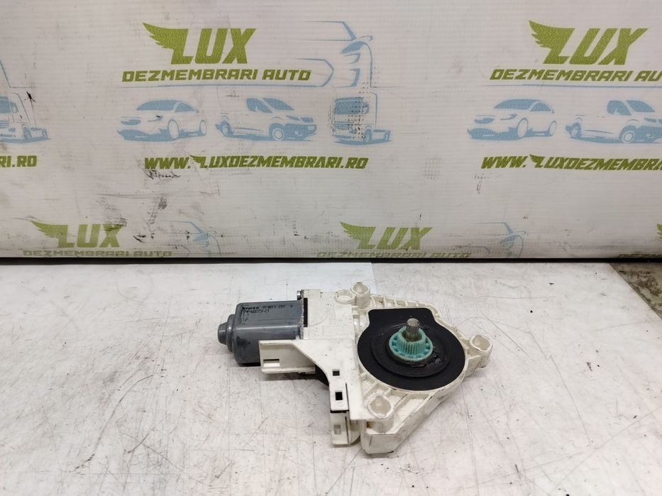 Motoras geam dreapta spate 8k0959812a Audi Q3 8U [2011 - 2014]