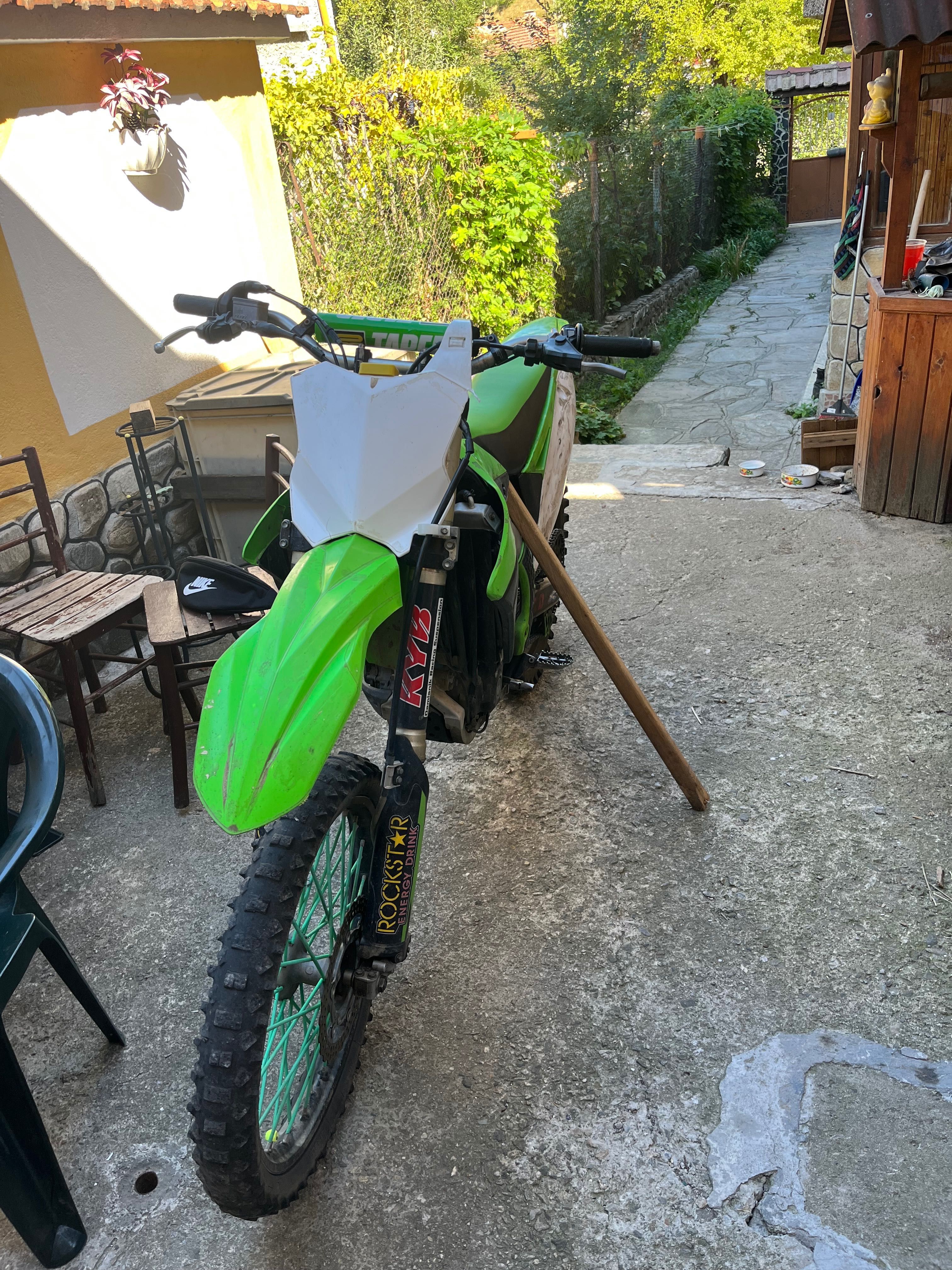 Продавам Kawasaki 2011 инджексиоан
