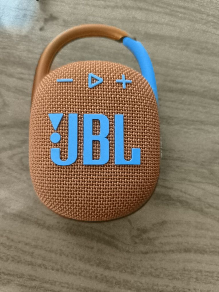 JBL clip 4 пользовались месяц