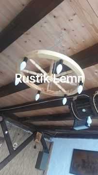 Lustre rustice din lemn